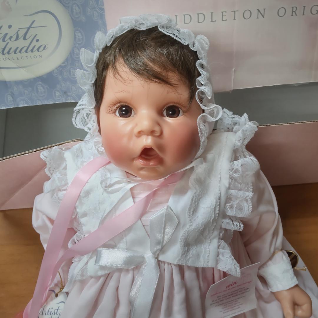 リーミドルトン　LEE MIDDILTON　リボーンドール　洗礼服　赤ちゃん人形