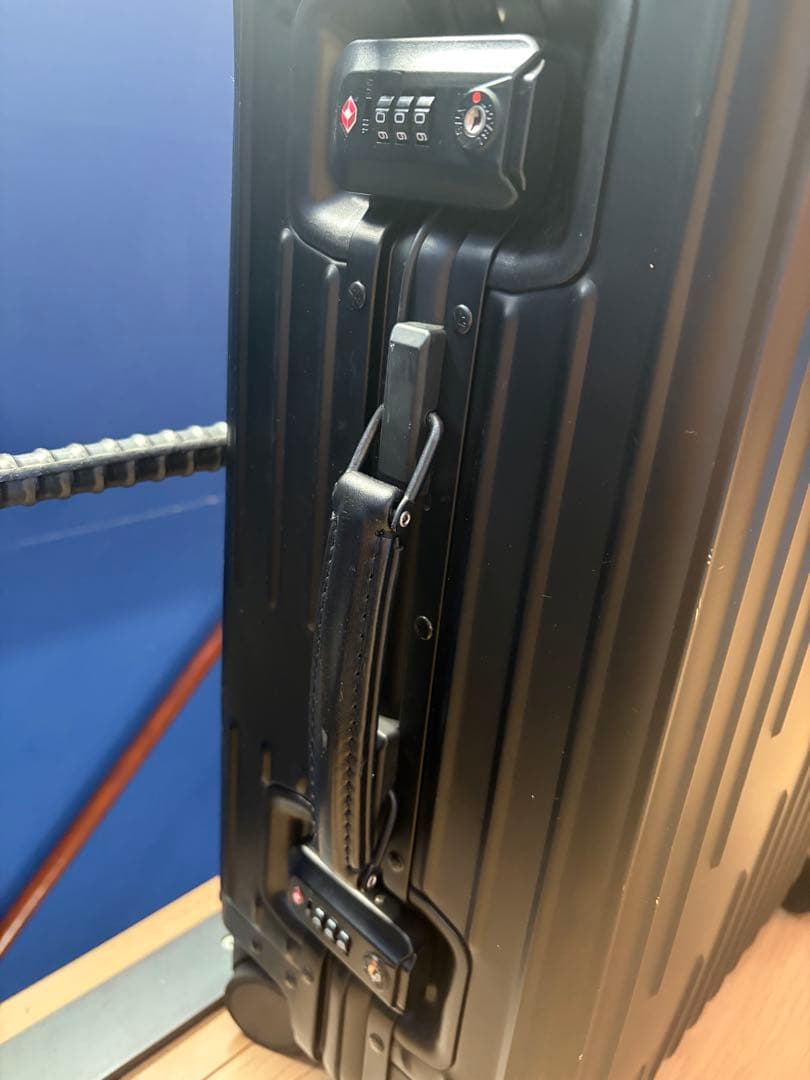 innovator アルミスーツケース　36L Sサイズ