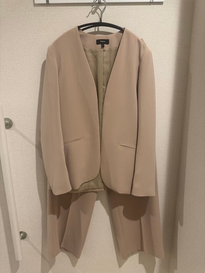 【超美品】1回のみ着用！Theory 上下スーツ