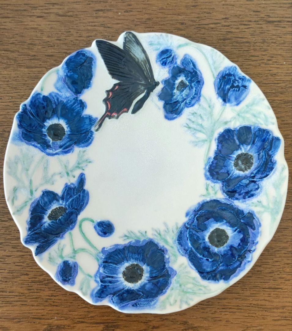 うつわやみたす　皿　アネモネ　蝶