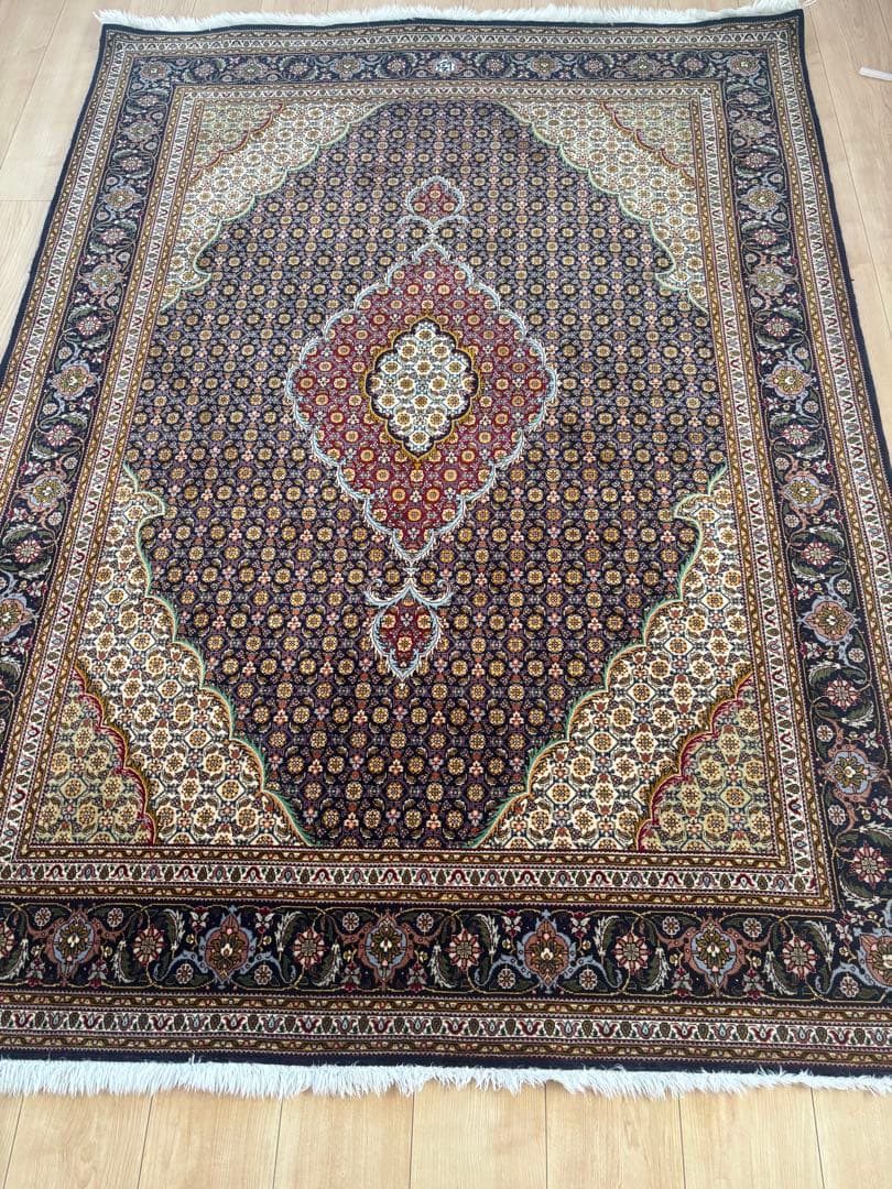 専用！ペルシャ絨毯　タブリーズ　ウールとシルク　ラグ マヒ柄