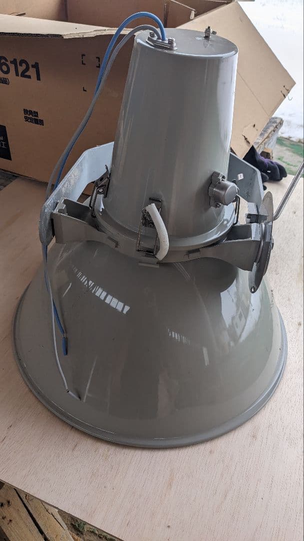 松下電工水銀灯（投光器）YA56121 防雨型　200Ｖ 660〜1000W用