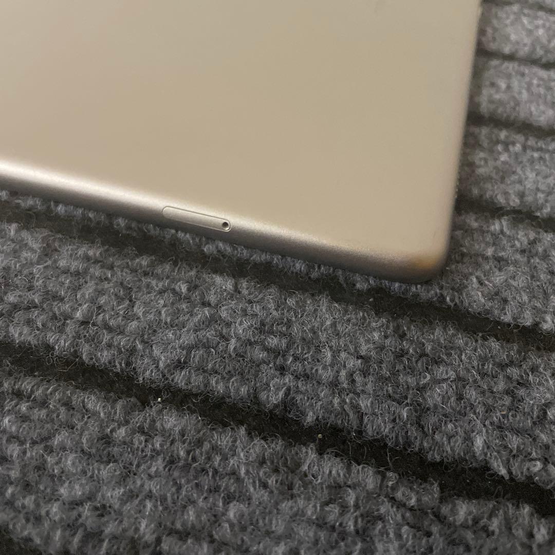 184 iPad Pro 12.9 2世代 64GB SIMフリー グレイ