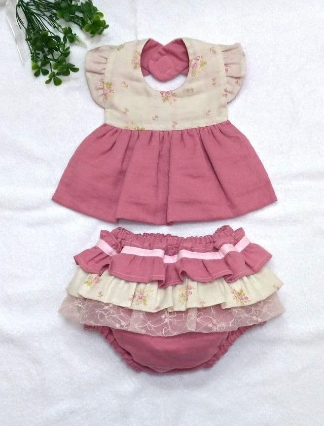 【送料無料】ピンクローズ2点セット♡ふりふりワンピース風スタイ&ベビーパンツ
