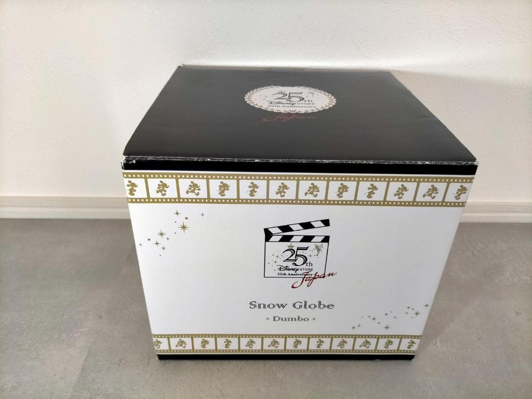 【希少・限定】ダンボ スノードーム ディズニーストア 25周年