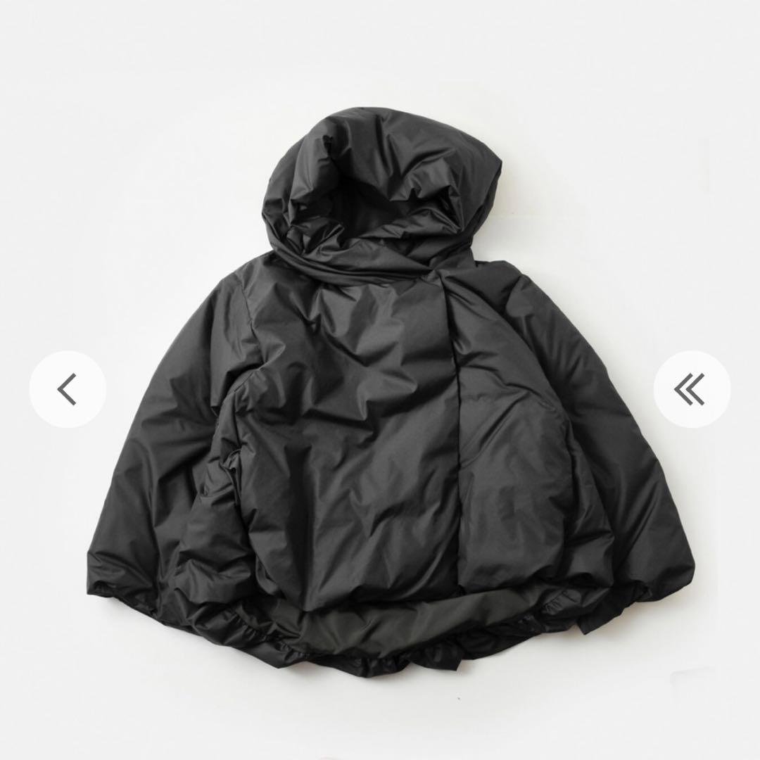 ミズイロインド　mizuiro ind フード付き ショート丈ダウン　ブラック