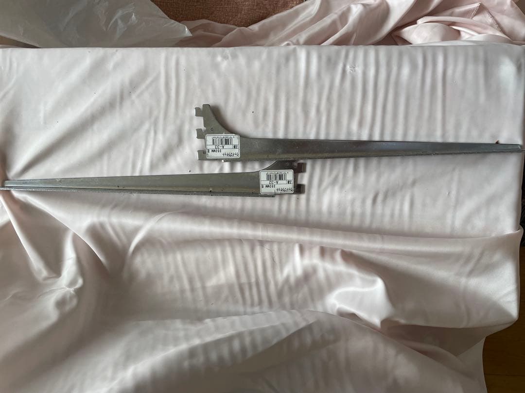 スチール製棚受け金具 7個セット 約35cm