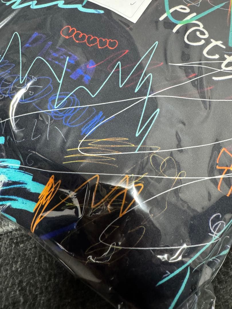 連休お値下げ❣️リーンロゼ　とんだ林蘭アートクッション　 新品未開封