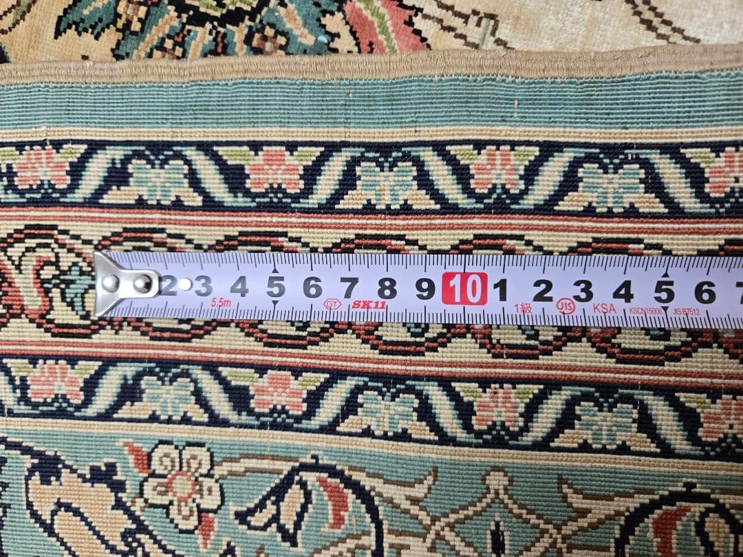 大きなトルコ絨毯 100%シルク手織り ヘルケ絨毯 綺麗な色 クラシックデザイン