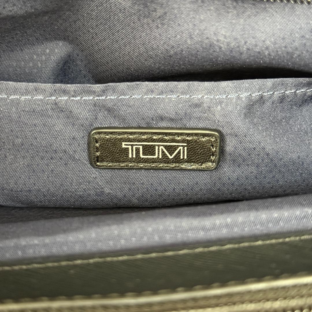 ひろ様✨TUMI トゥミ レザー トートバッグ ビジネスバッグ ロゴ刻印 A4