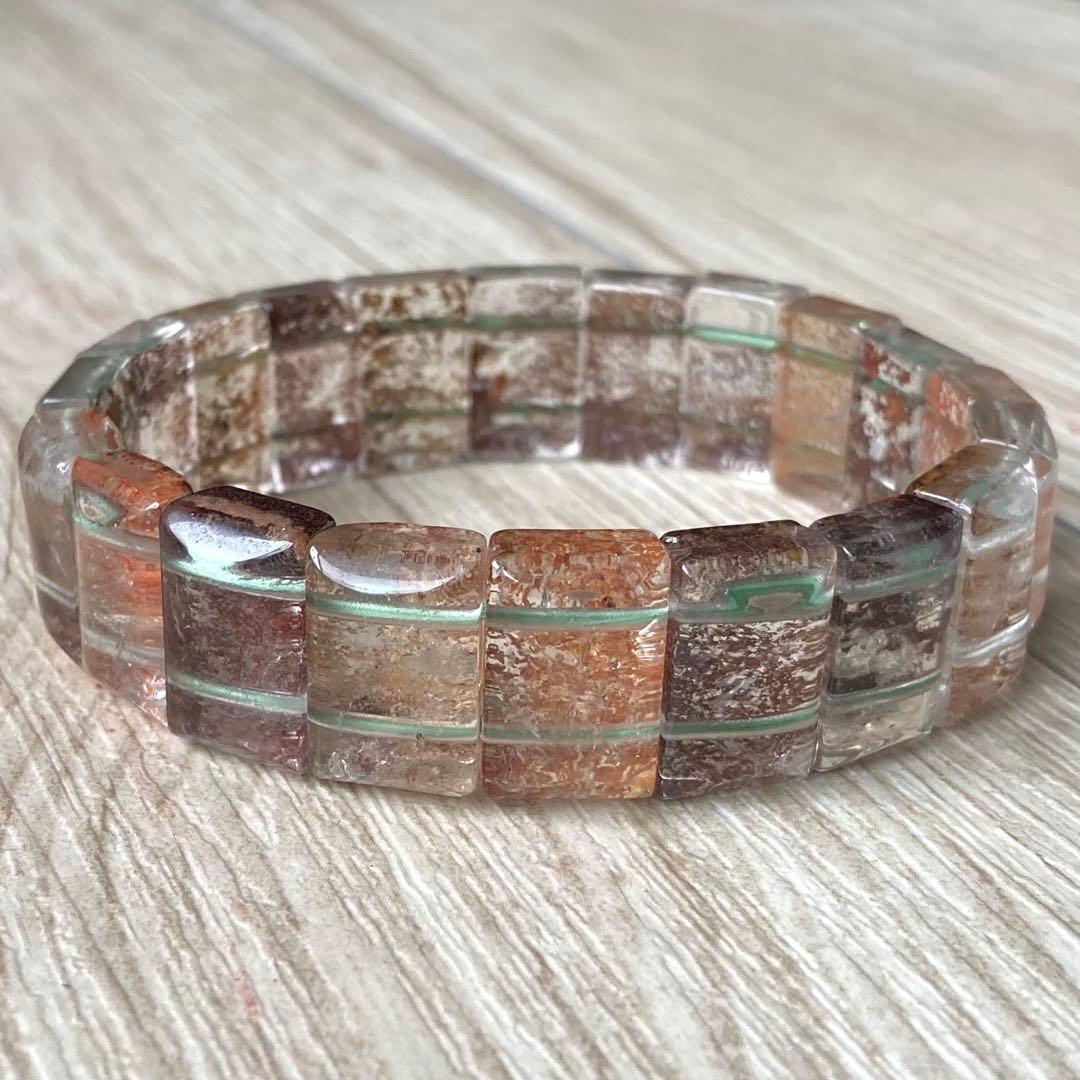 金運や仕事運を成長させる、自分だけの癒しの箱庭　パワーストーン/ガーデンクオーツ