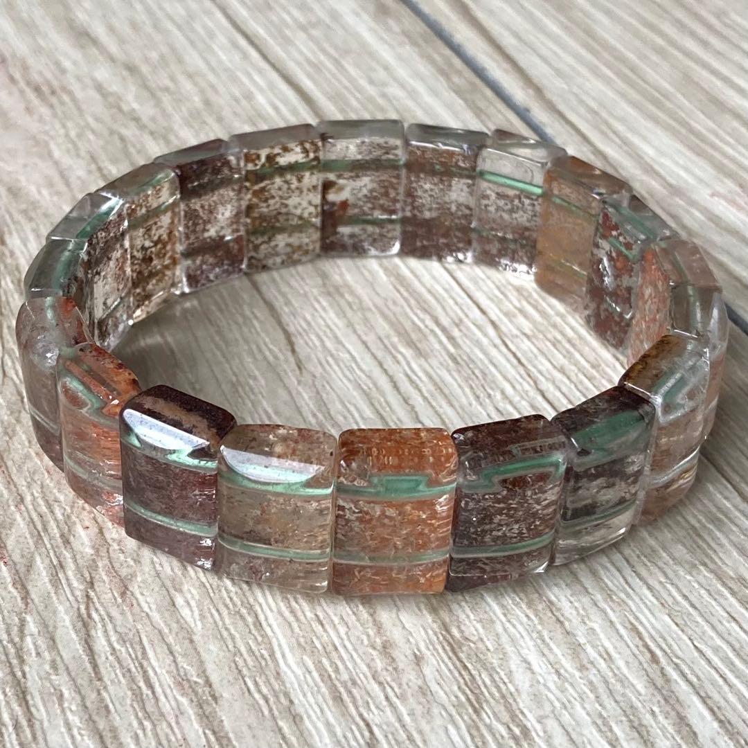 金運や仕事運を成長させる、自分だけの癒しの箱庭　パワーストーン/ガーデンクオーツ