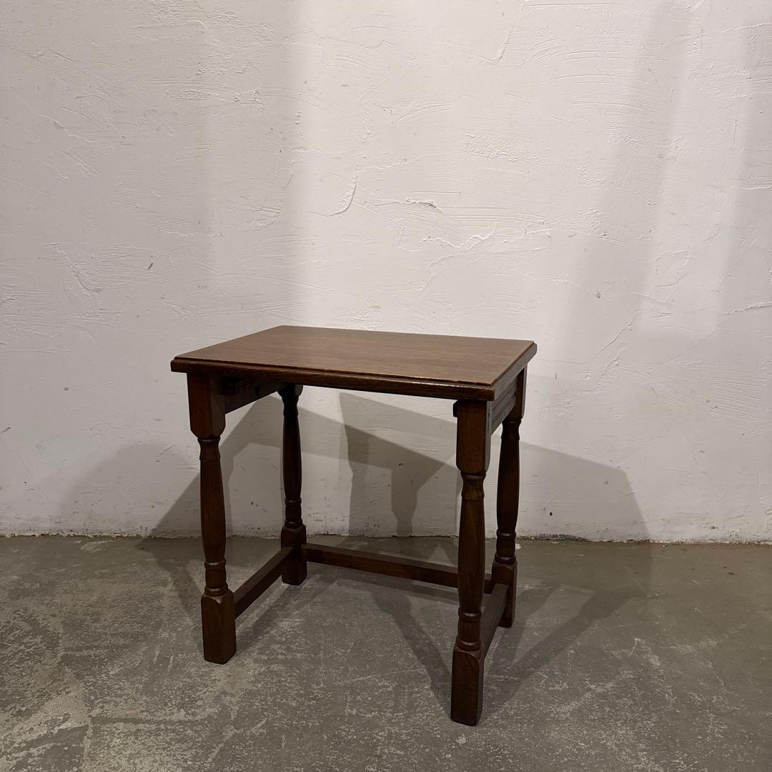 ヴィンテージ　木製サイドテーブル　中