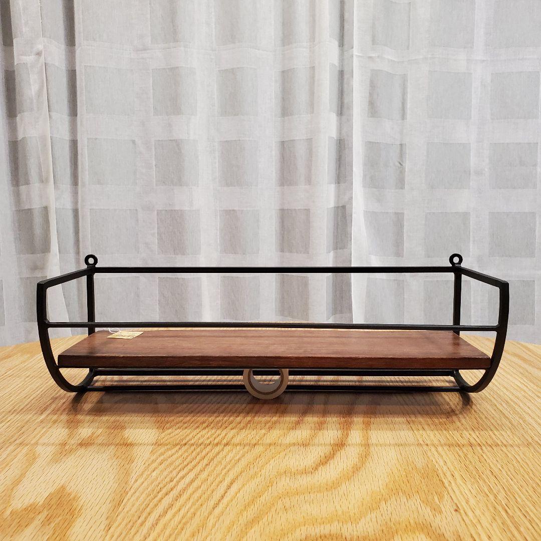 ★【新品・タグ付き】おしゃれな壁掛けラック★