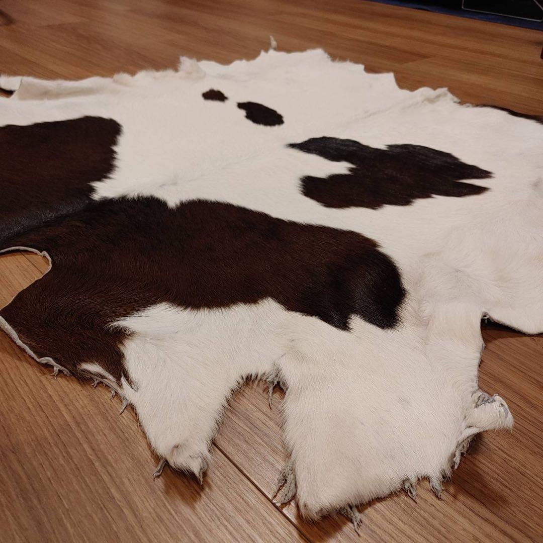 牛革はらこラグ