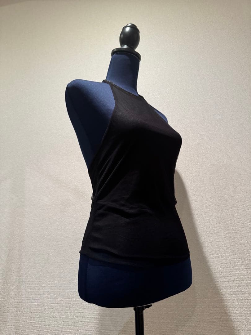 【レア】VIVIENNE TAM ブラック✨ゴールドスパンコール　ホルダーネック