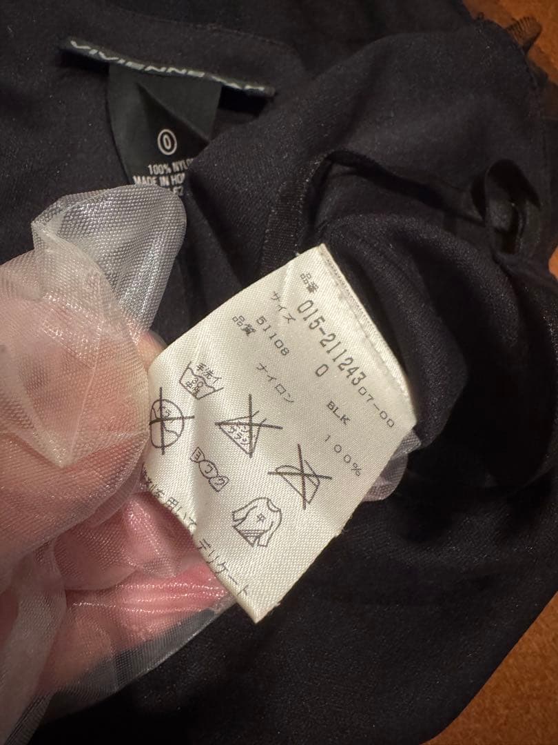 【レア】VIVIENNE TAM ブラック✨ゴールドスパンコール　ホルダーネック