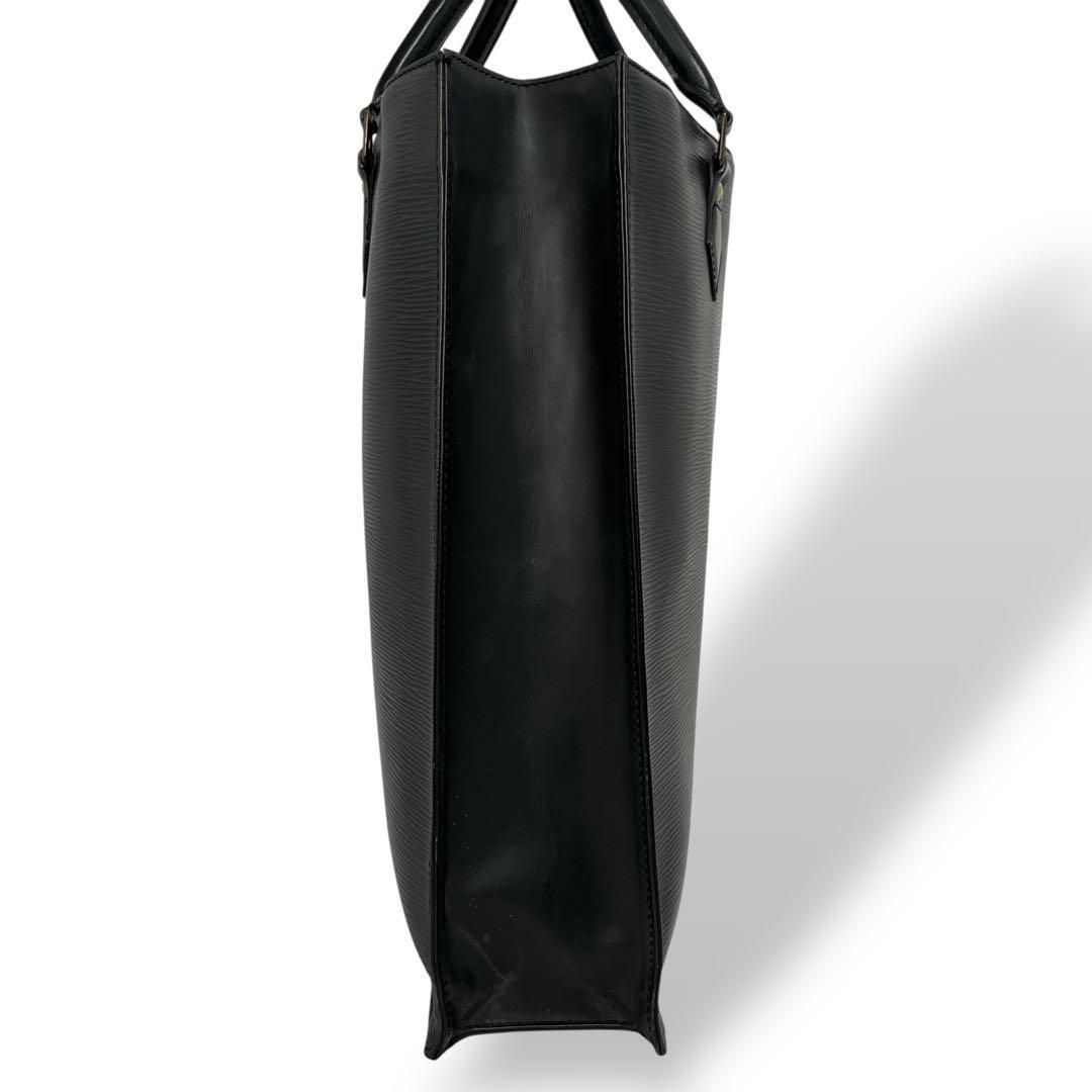 ルイヴィトン　サックプラ　ハンドバッグ　トートバッグ　エピ　ブラック　A4収納可