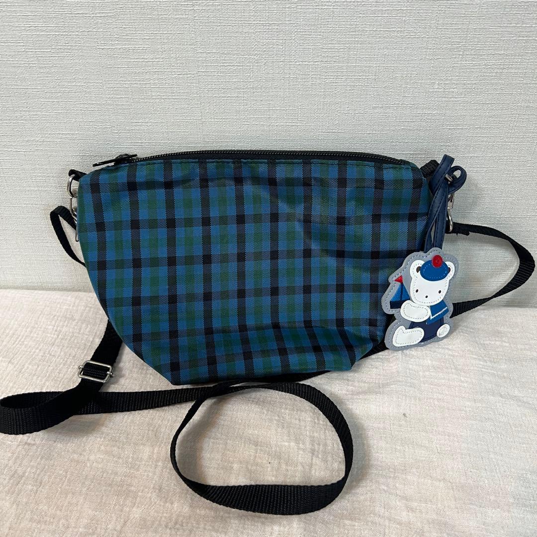 ファミリア　舟形ポシェット　青系ファミリアチェック