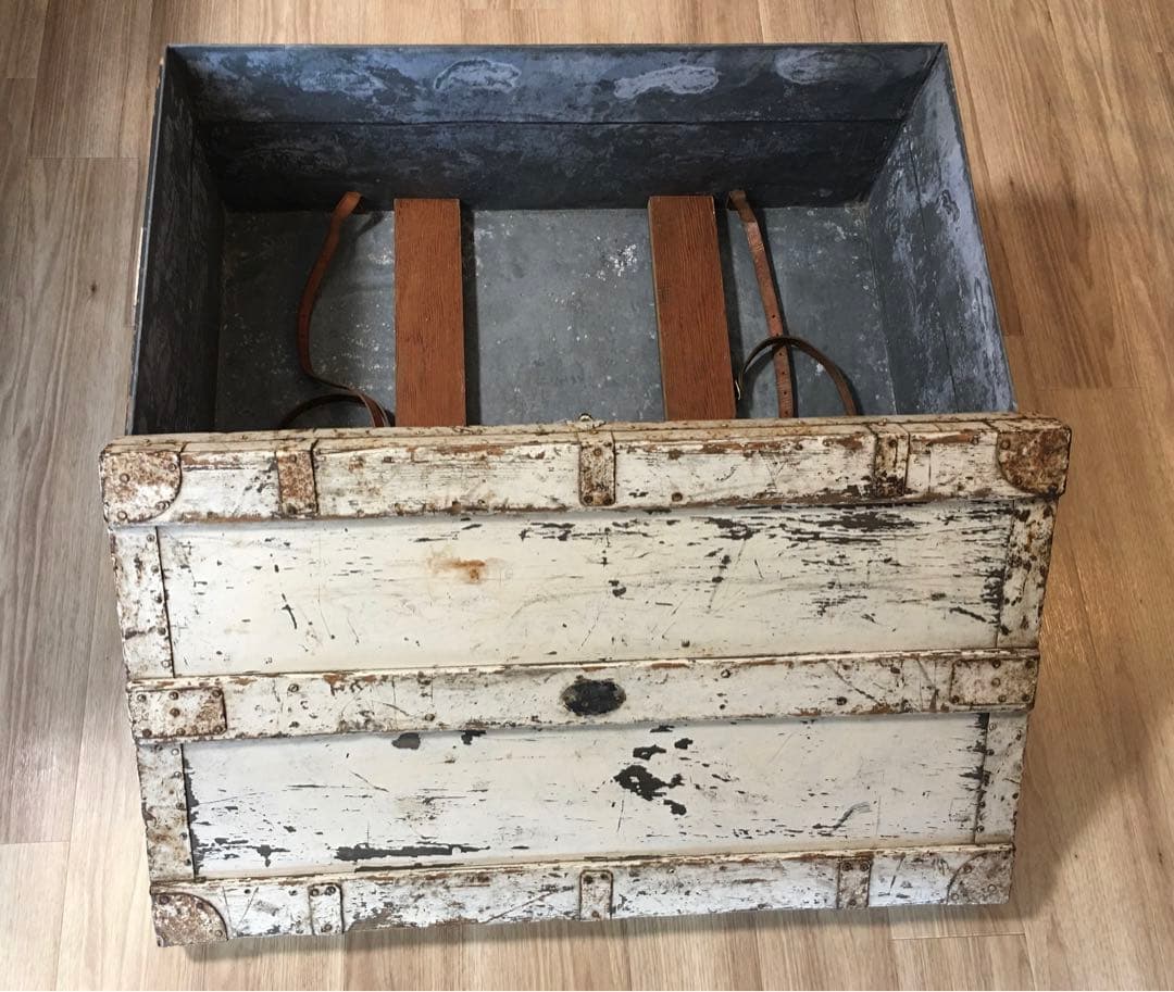 イギリス直輸入アンティーク　ブランケットボックス