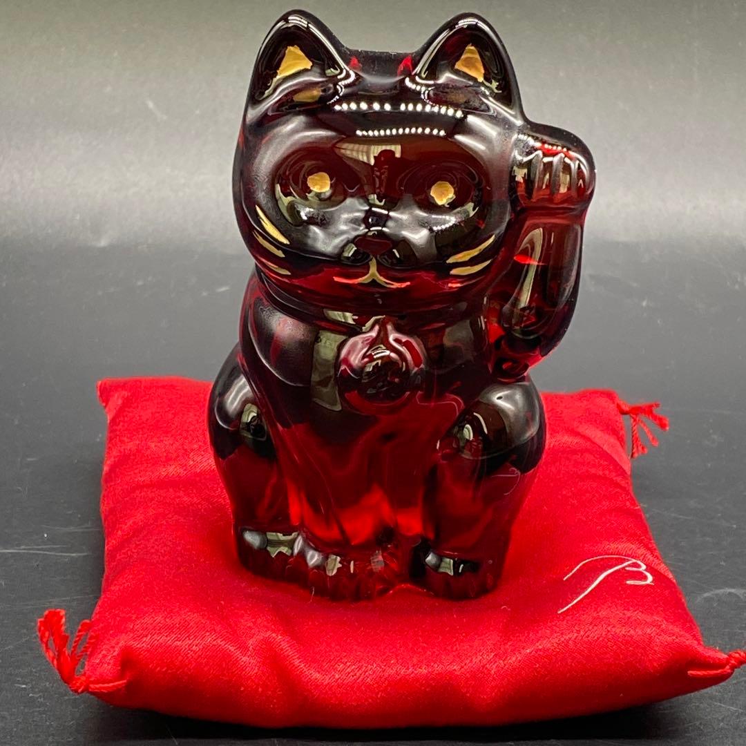 バカラ　置物　招き猫　レッド　ラッキーキャット　座布団付　no.142