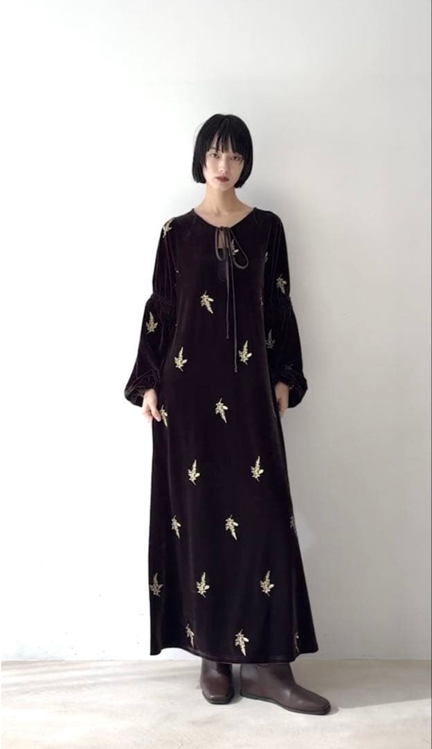 完売品⭐︎新品未使用　MARTE ベロアスリーブドレス