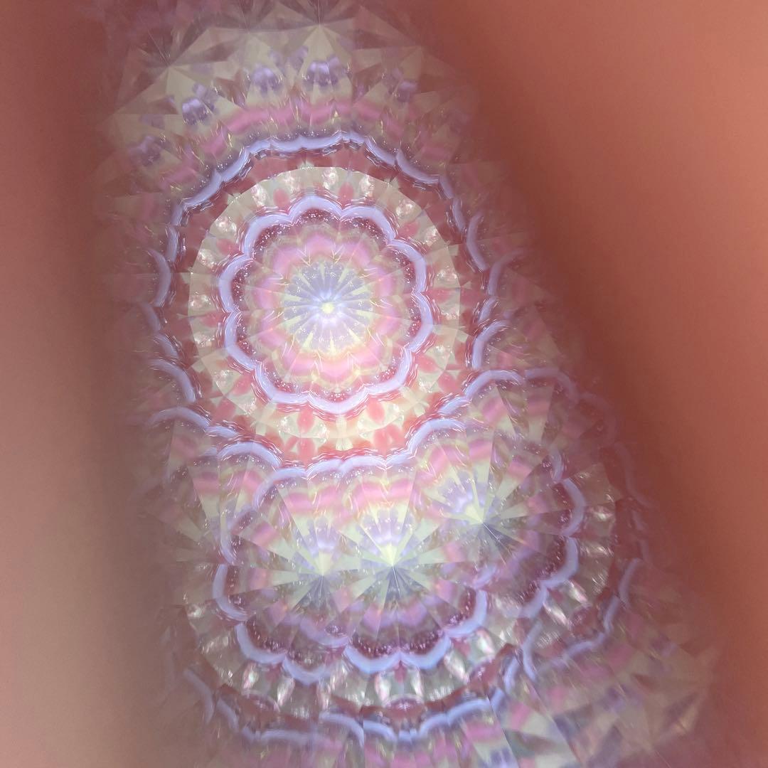 ピンクの万華鏡 グラスニーク