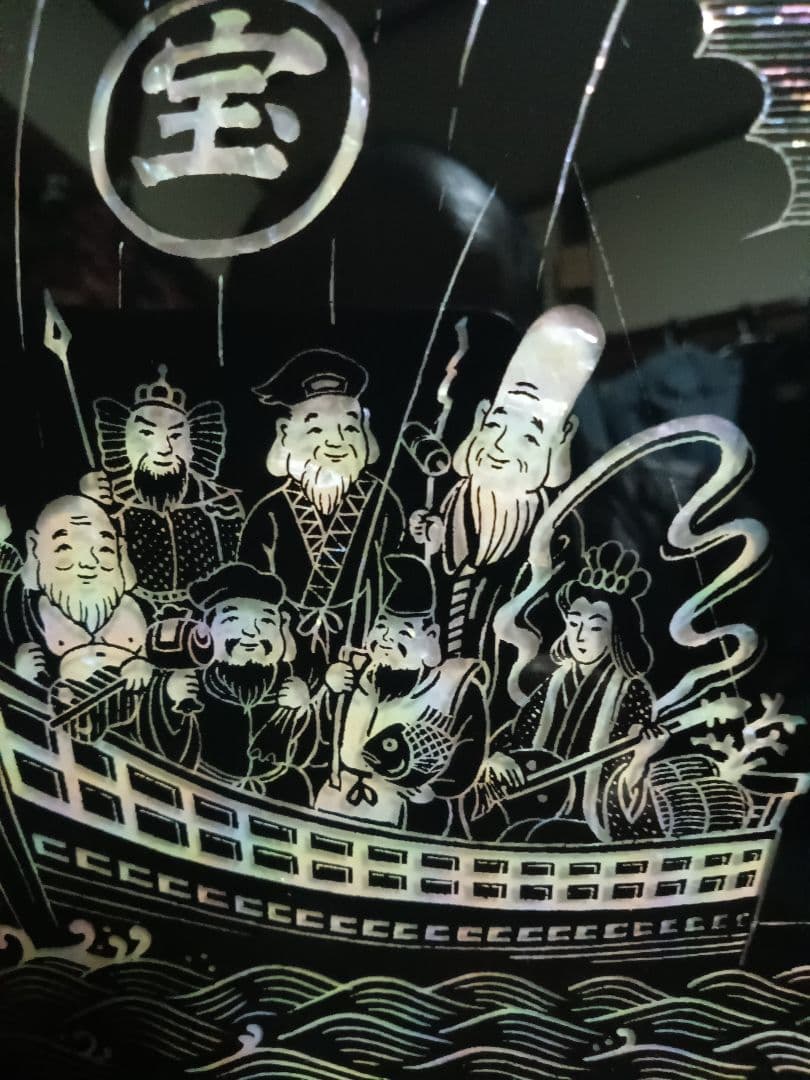 激安。美品！金運アップ！最高級螺細細工！宝船に乗った七福神さまの置き物
