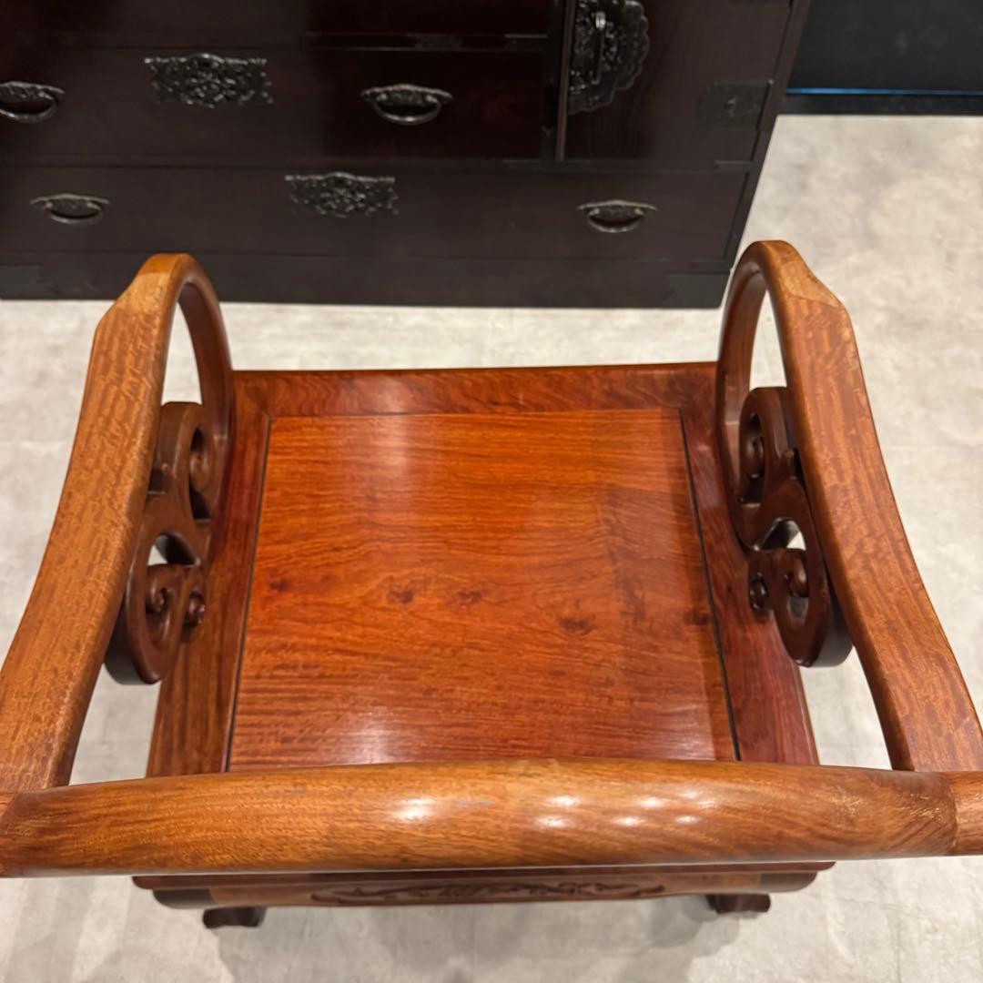 【豪華】花梨材 アームチェア 葡萄柄彫 ブドウ柄 アジアンヴィンテージ 在庫2脚