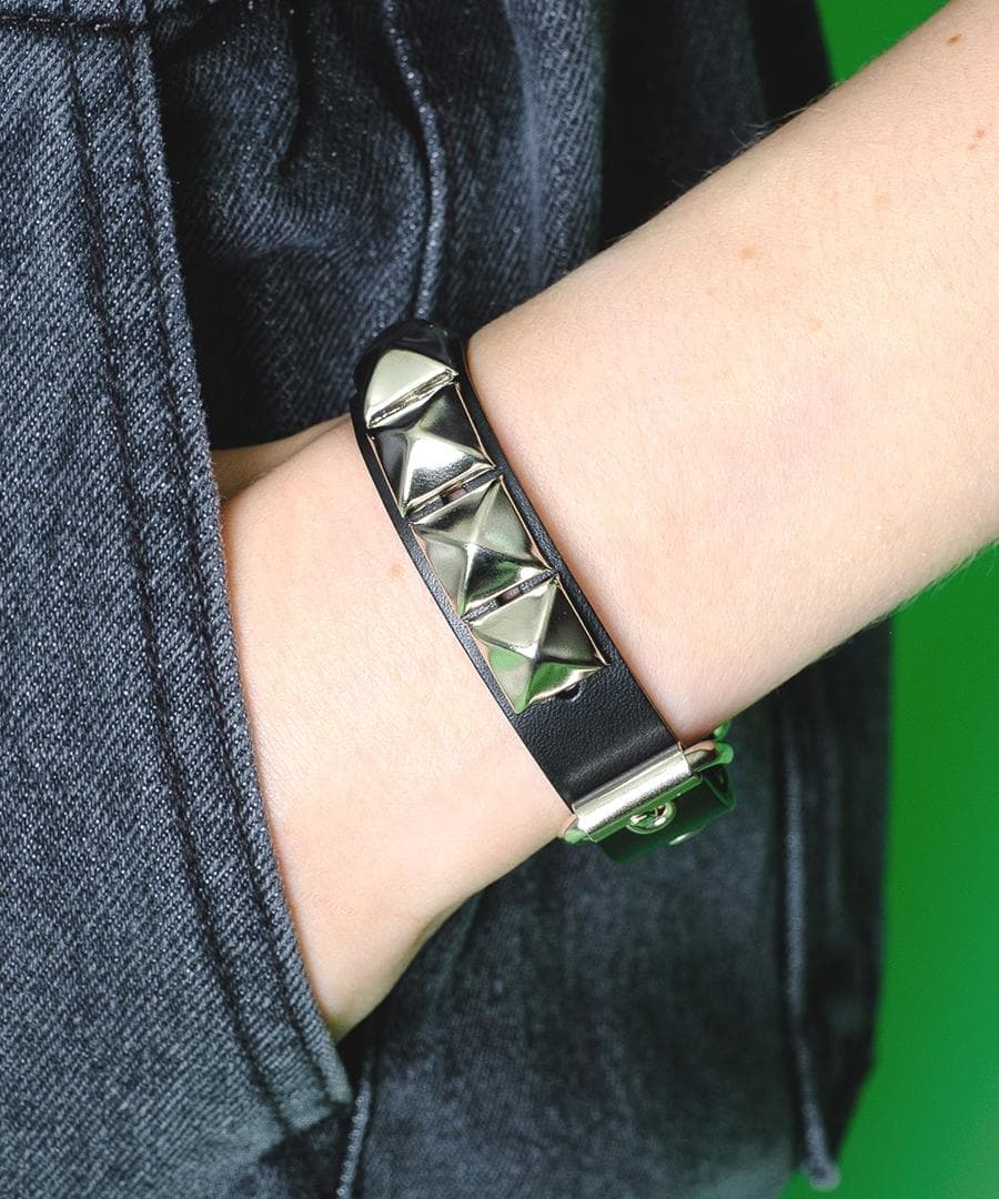 UNDERCOVER ピラミッドスタッズ レザー ブレスレット FREE