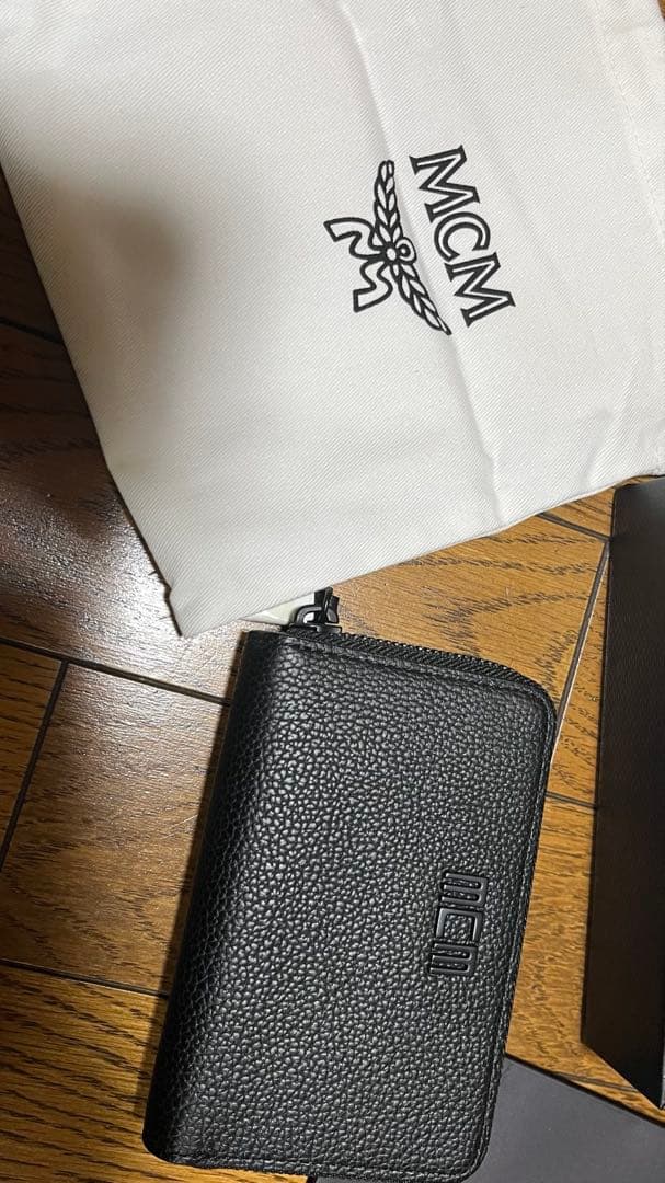 【新品】MCM コンパクト ラウンドジップウォレット