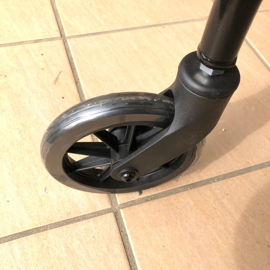 PEPE シルバーカー 歩行器 美品 未使用？