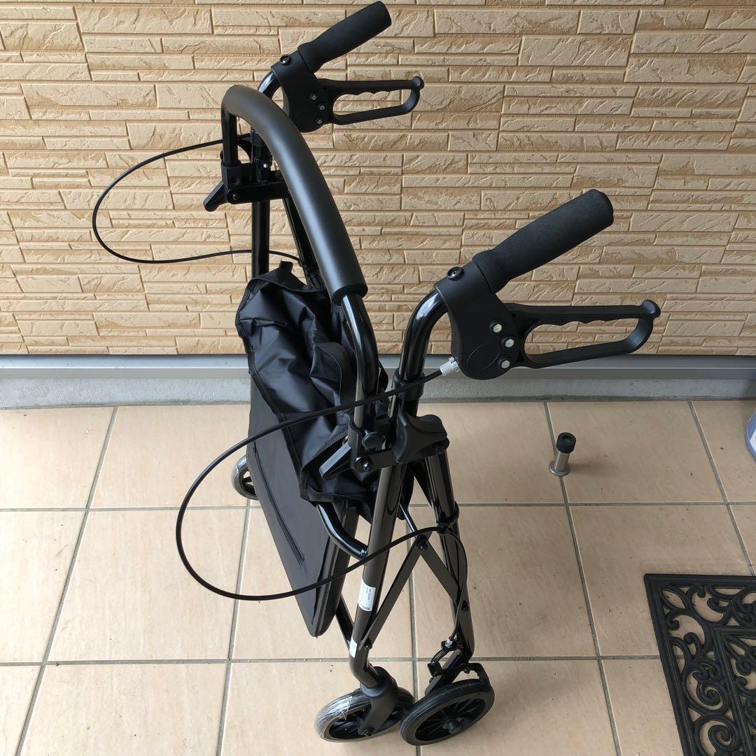 PEPE シルバーカー 歩行器 美品 未使用？