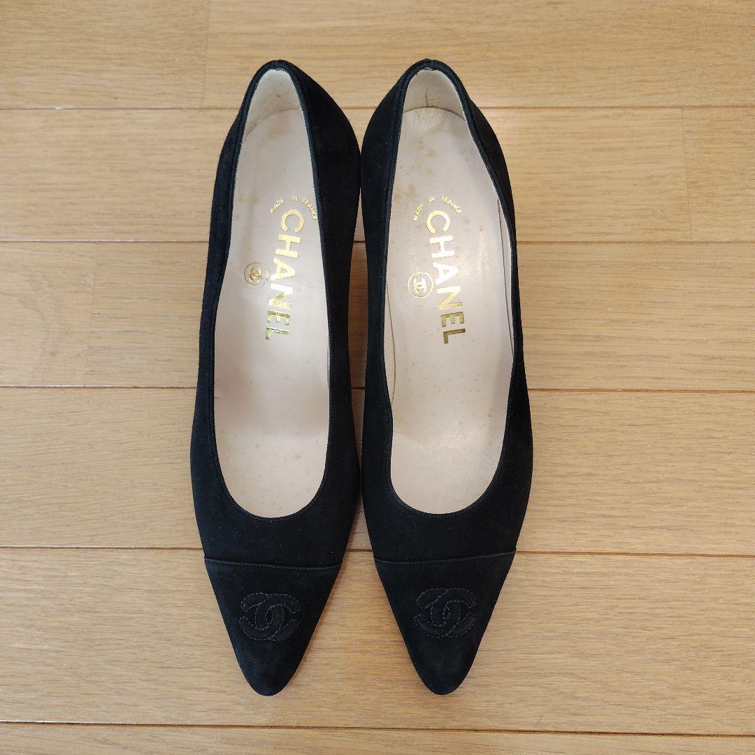 CHANEL ブラック スエード パンプス