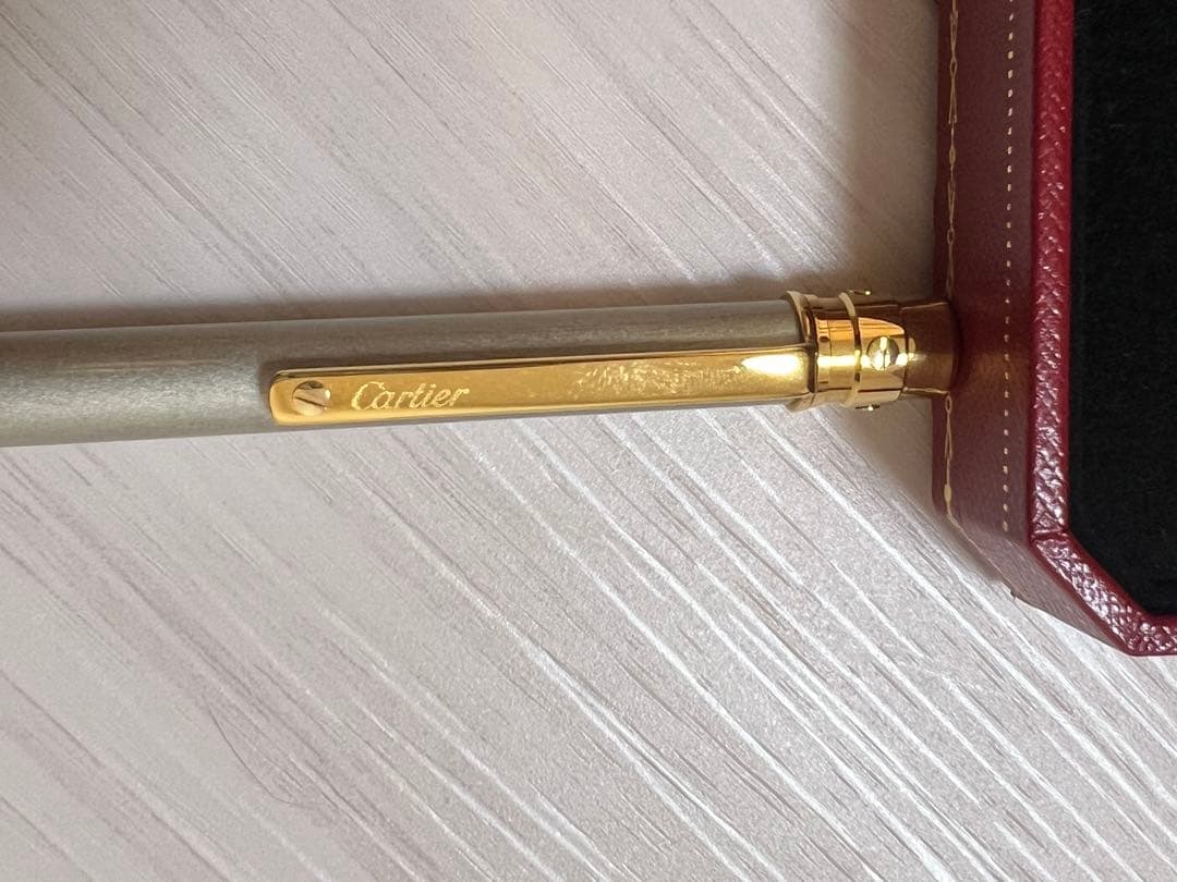 Cartier サントス　ボールペン シルバー・ゴールド 専用ケース付き
