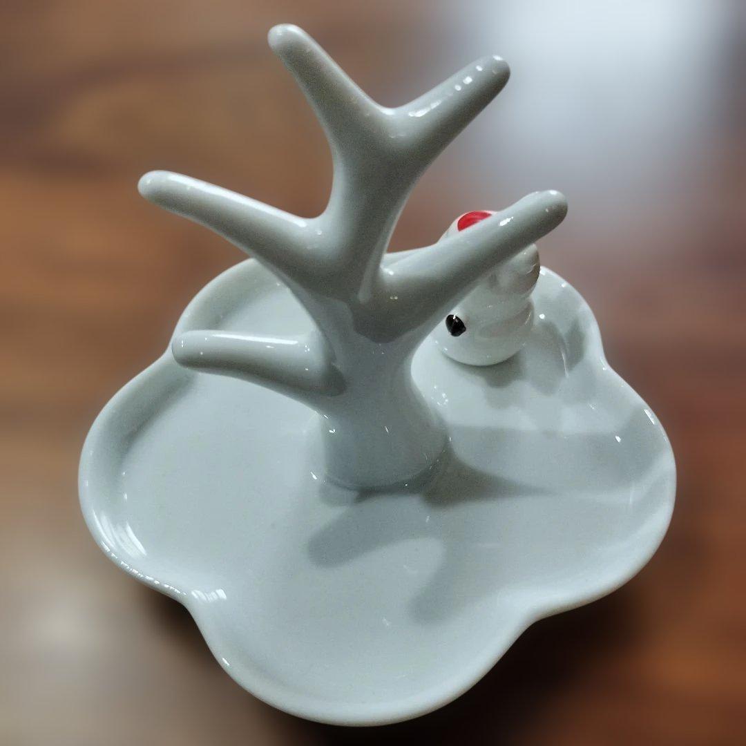 と*う様 ピカチュウ×雪だるま　ポケモンセンター限定品　陶器製　アクセサリートレ