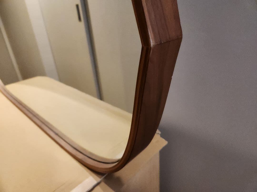 Crate&Barrel ウォールナットフレーム　オーバルミラー