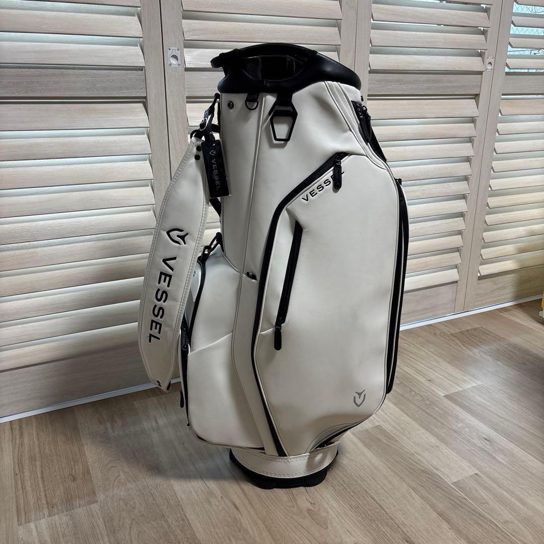 ベゼル　Lux 7 JP キャディバック　 　本革ヘッドカバー 5点セット付