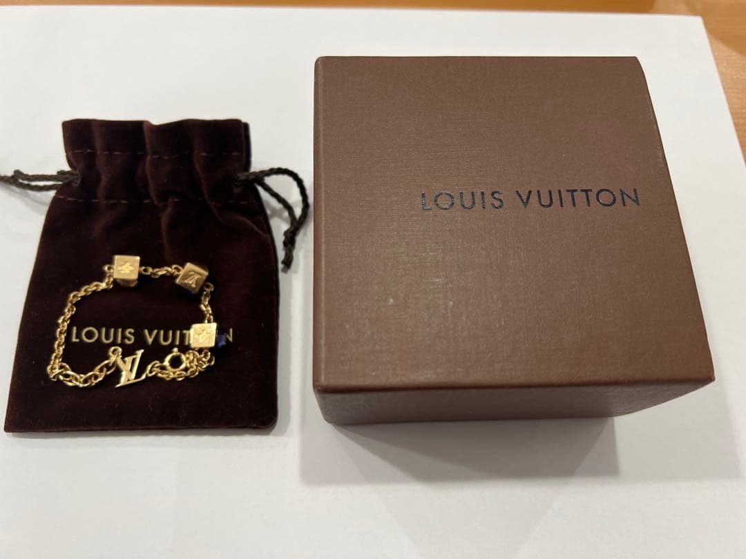 Louis Vuitton キューブチェーンブレスレット