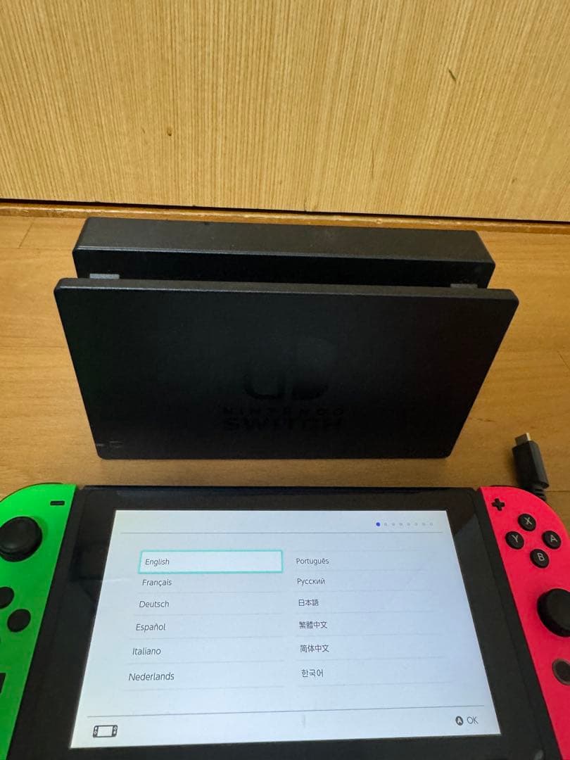 任天堂　Nintendo Switch スイッチ HAC-001