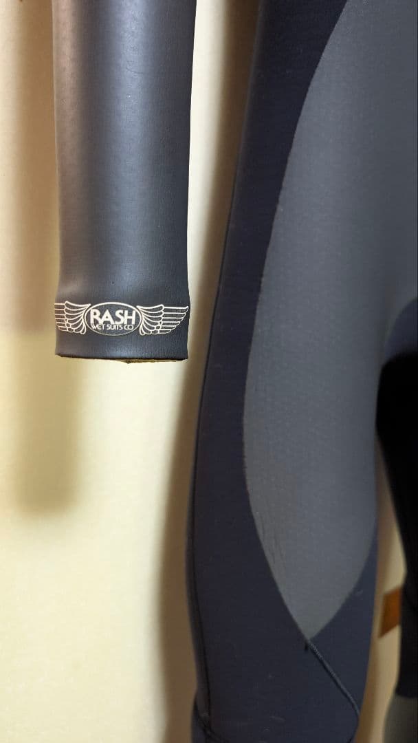RASH フード付きウェットスーツ