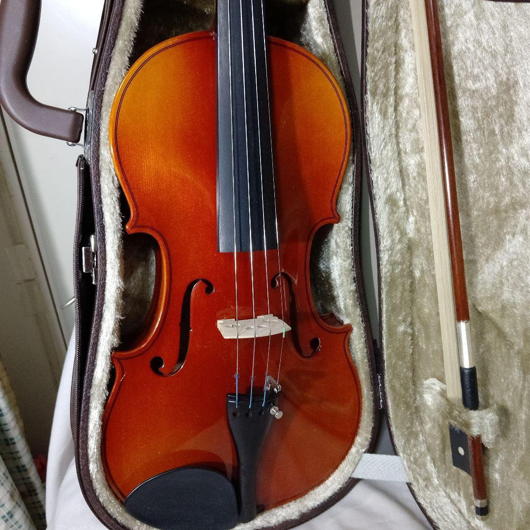 ♥️再値下しました♥️スズキバイオリン4/4品番200♥️弓ケ―ス松脂調弦笛付