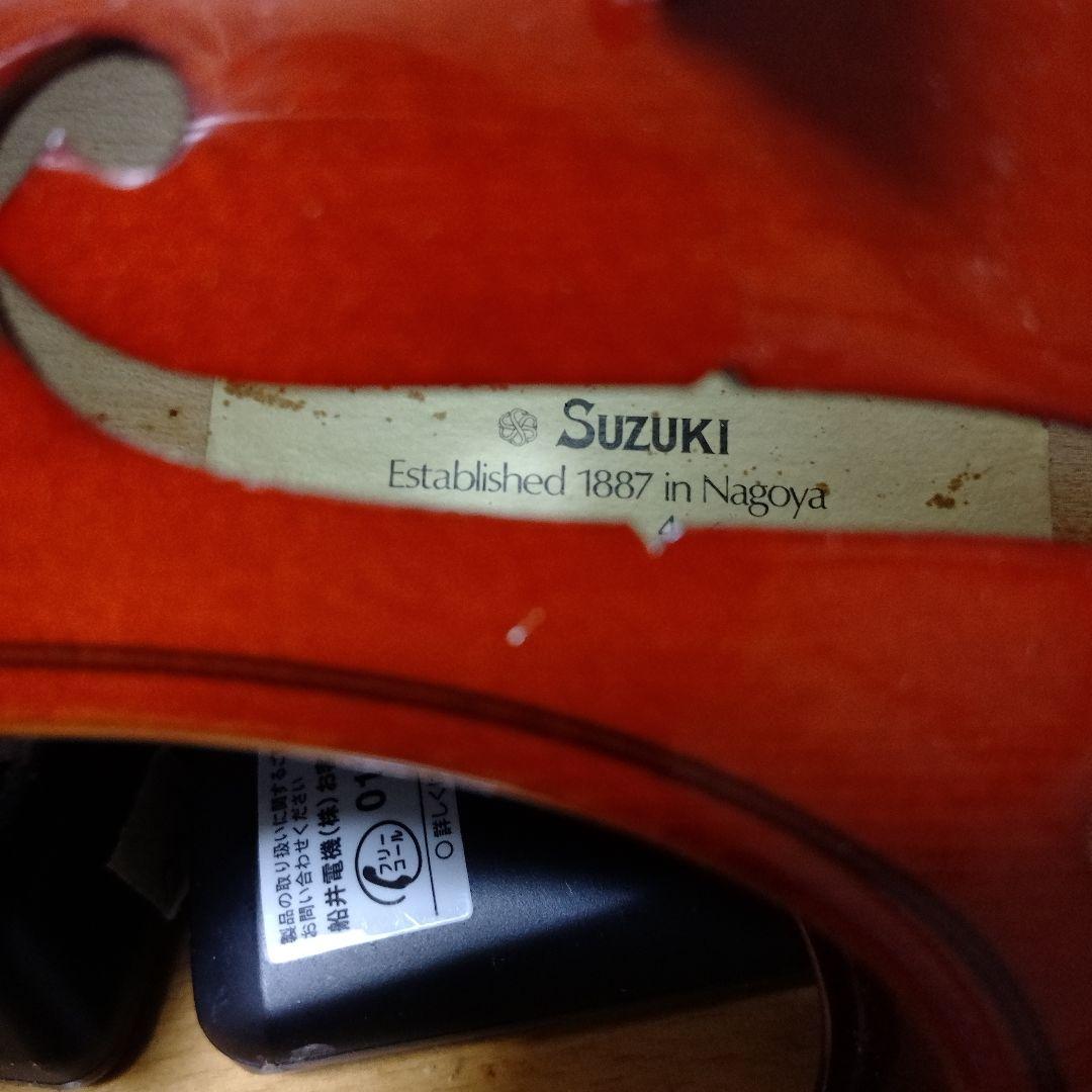 ♥️再値下しました♥️スズキバイオリン4/4品番200♥️弓ケ―ス松脂調弦笛付
