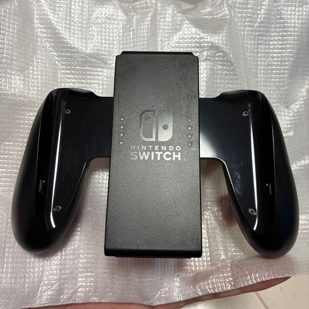 Nintendo SWITCH 本体　Joy-Con合計4台