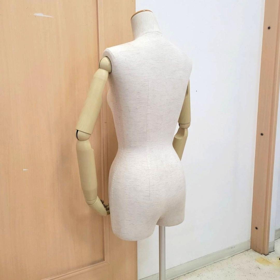【美品】トルソー 女性 レディース マネキン アイボリー 可動式腕 / 土台付き