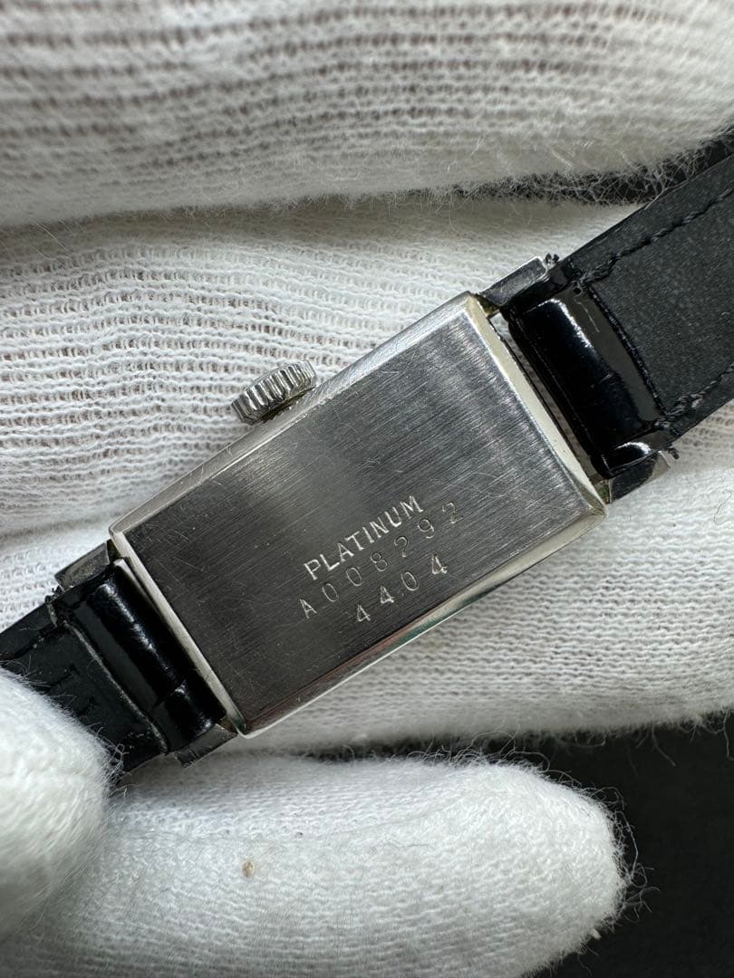 WALTHAM ウォルサム 手巻き プラチナ腕時計 レクタンギュラーケース