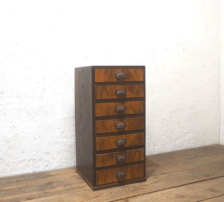 1379 引き出し7杯　収納棚　書類ケース　チェスト　レトロ　アンティーク　金具