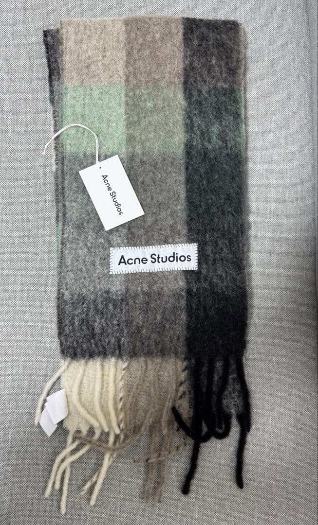 Acne Studios グレー系チェックマフラー