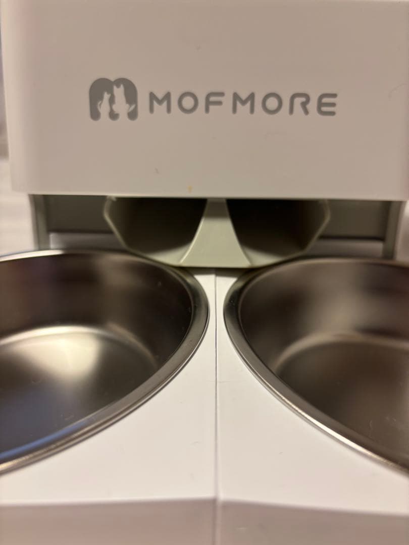 MOFMORE モフモア　2WAY給電　2種類のゴハンが出せる自動給餌器