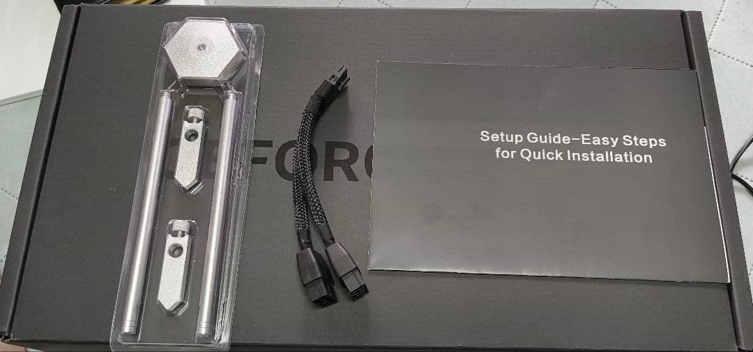 けやきご購入お控え下さい。GALAX RTX4070ti 12GB